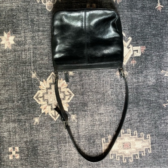 Etienne Aigner Small Black Leather Shoulder Bag - Picture 8 of 9